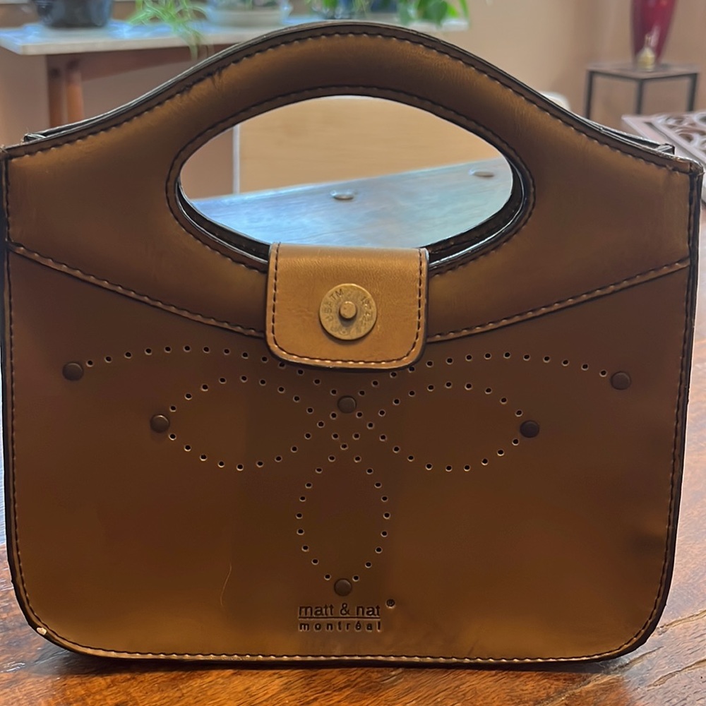 Hand bag